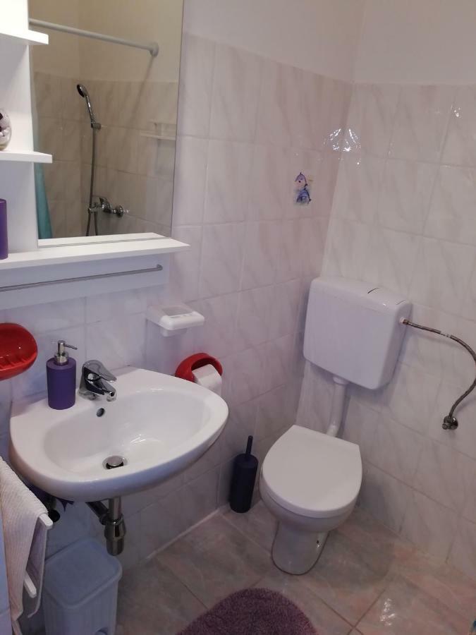 Apartments Dora And Tonka Krk Porat  Dış mekan fotoğraf